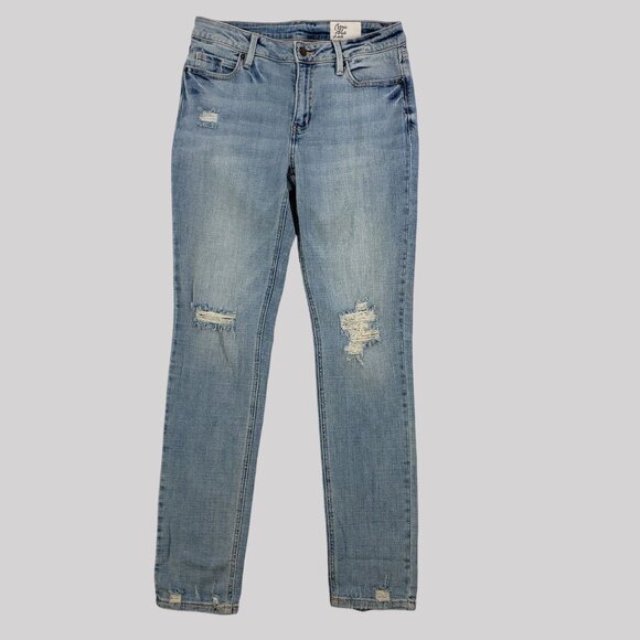 Cosmic Blue Love Distressed Light Wash Woman Skinny Jeans 28 - Picture 1 of 8